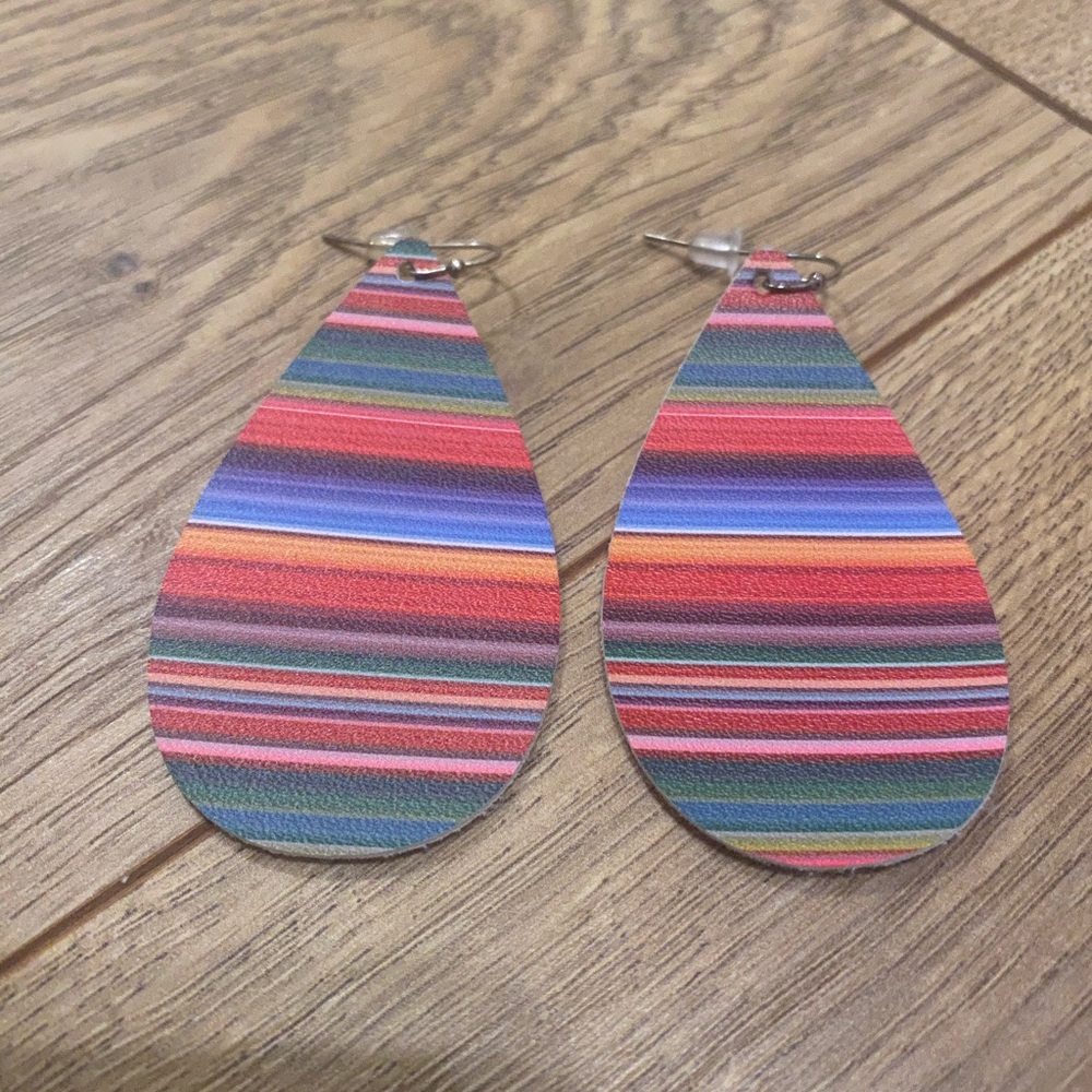 Soft striped earrings